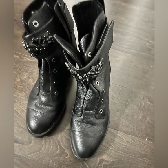 Karl Lagerfeld Boots - Picture 3 of 5